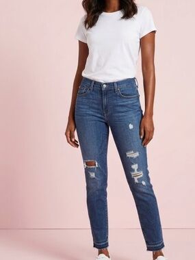 Levi’s Mid Rise Boyfriend Jeans Distressed Wash 30x27